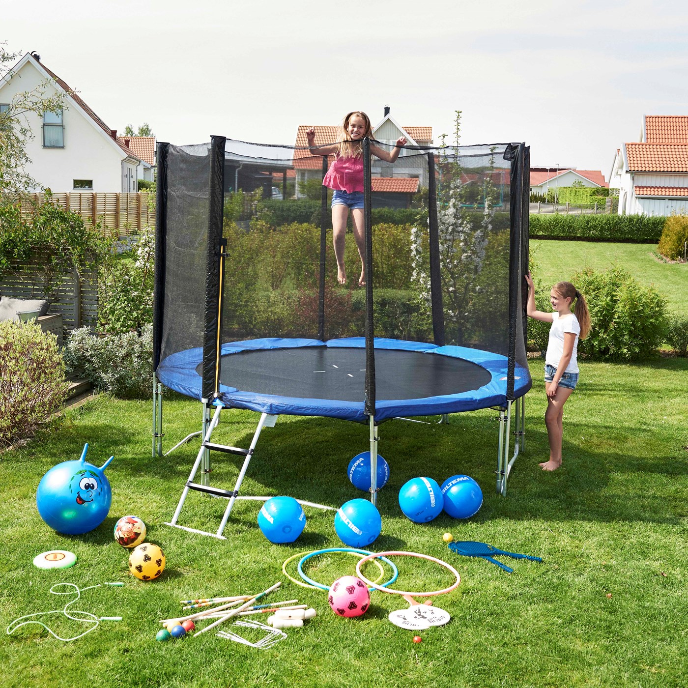 Slik tar du vare på trampolinen - for barnas sikkerhet
